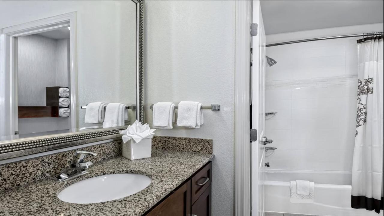 Residence Inn By Marriott San Antonio Seaworld / Lackland Eksteriør bilde
